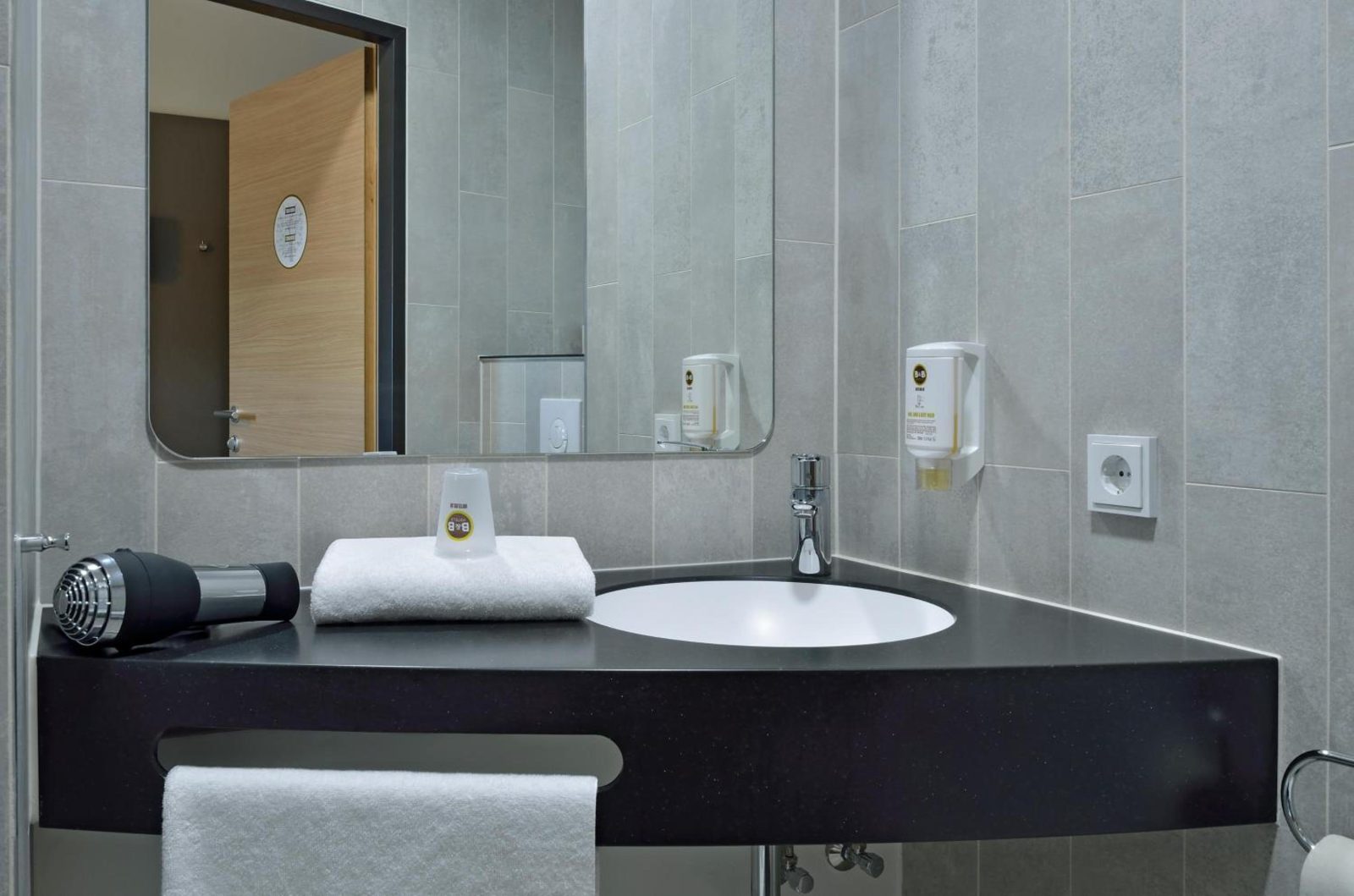 B&B Hotel Wien-Hbf — photo 3